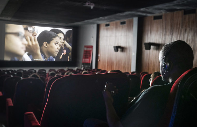 16a CineBH – Crianças da rede pública de ensino acompanham exibições gratuitas de cinema