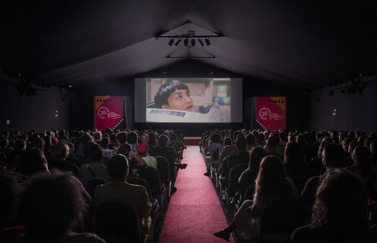 26a MCT: Celebração à cultura e homenagem a dupla de cineastas Ary Rosa e Glenda Nicácio marcam abertura emocionante da Mostra