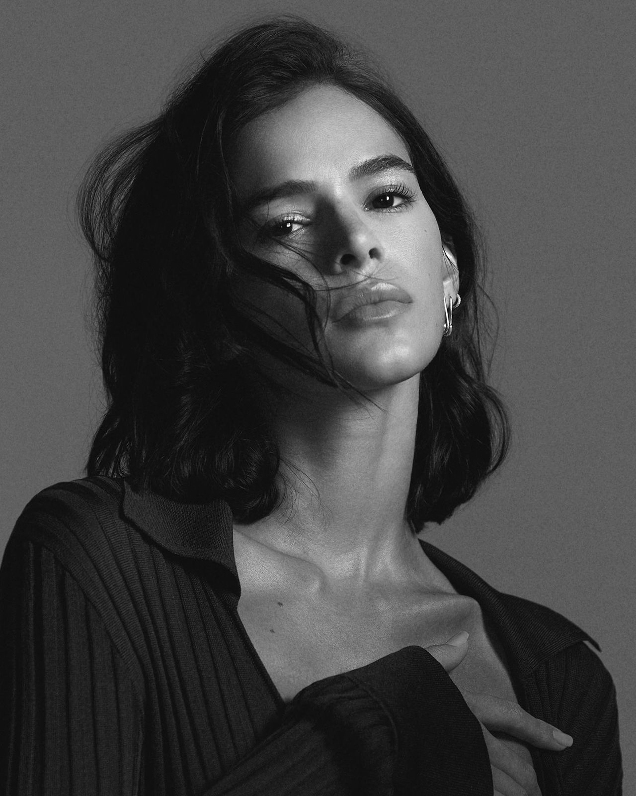 Max anuncia Bruna Marquezine no elenco da série “Véspera”, adaptação da obra de Carla Madeira