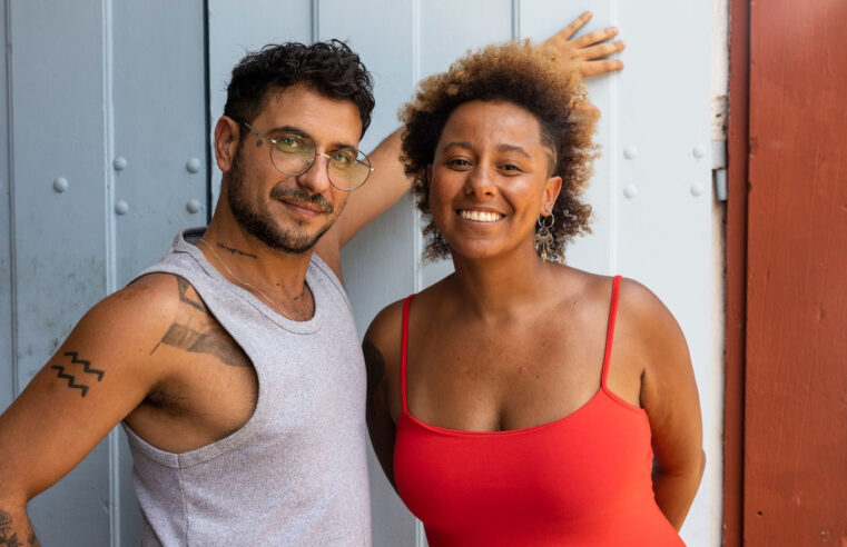 “Quem tem com que me pague não me deve nada”: Filme de Ary Rosa e Glenda Nicácio inicia filmagens em Salvador